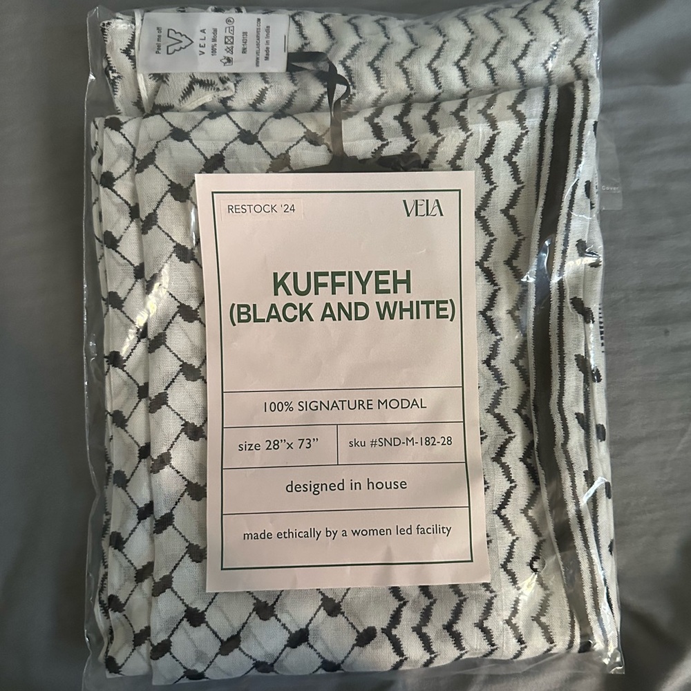 Brand new vela kuffiyeh hijab.
